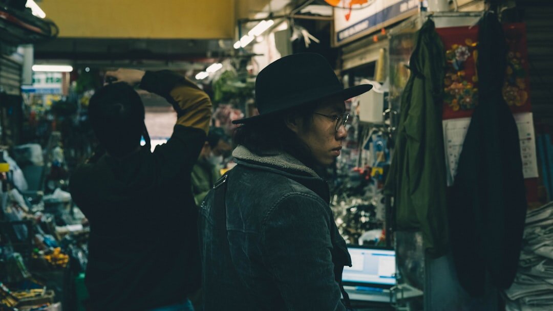 undercover store detective