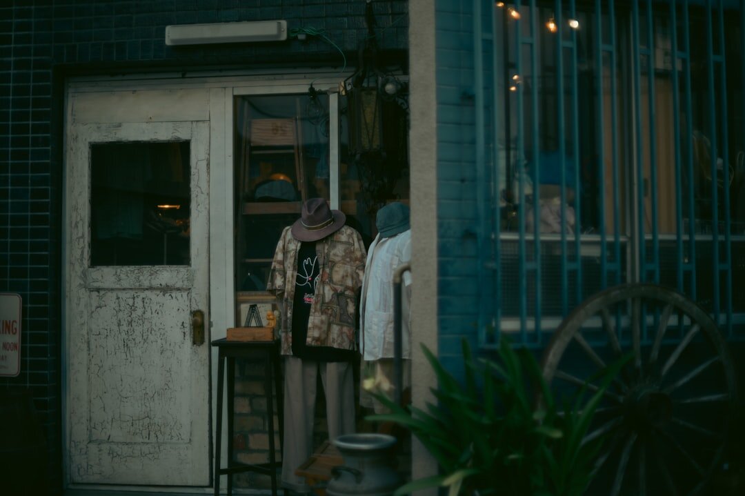 undercover store detective